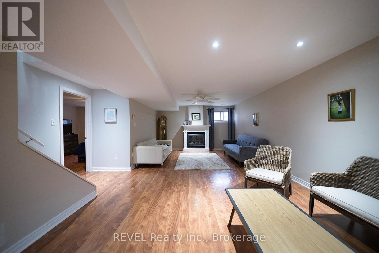3 - 560 Grey Street, Brantford, Ontario  N3S 0C4 - Photo 22 - X12059813