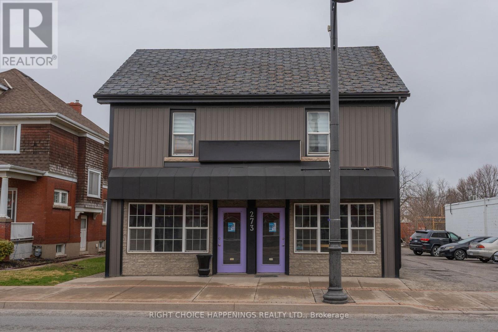 273 Main Street W, Port Colborne (877 - Main Street), Ontario  L3K 3V7 - Photo 2 - X12060207