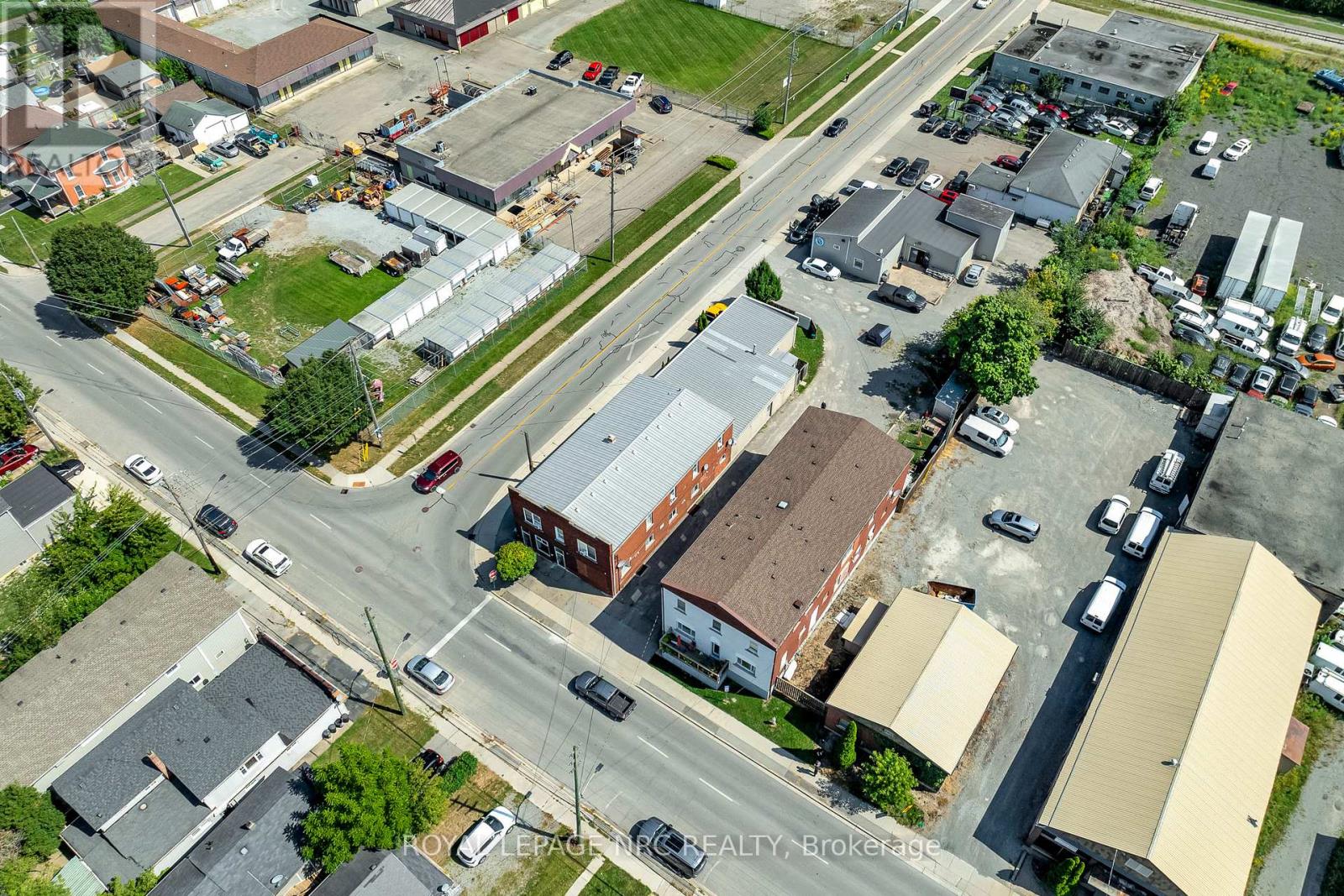 192 Burgar Street, Welland (768 - Welland Downtown), Ontario  L3B 2T4 - Photo 4 - X12060579