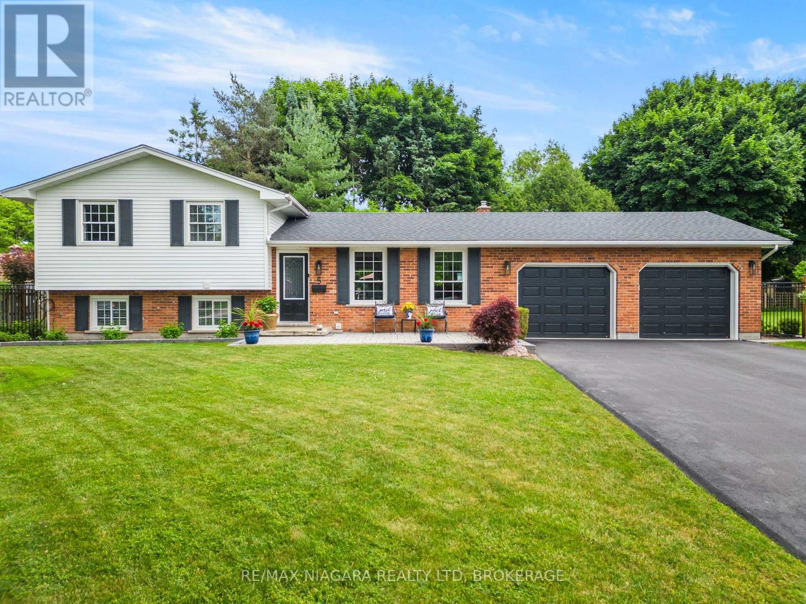5 LOYALIST COURT, niagara-on-the-lake (101 - town), Ontario