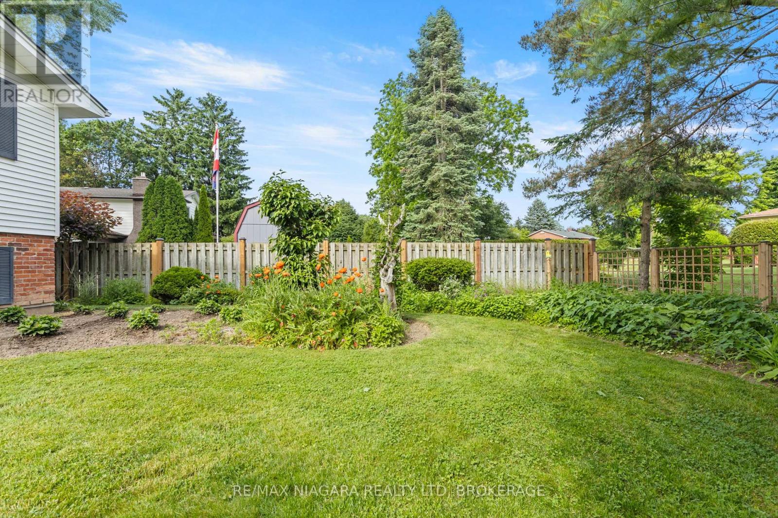 5 Loyalist Court, Niagara-On-The-Lake (101 - Town), Ontario  L0S 1J0 - Photo 39 - X12061401