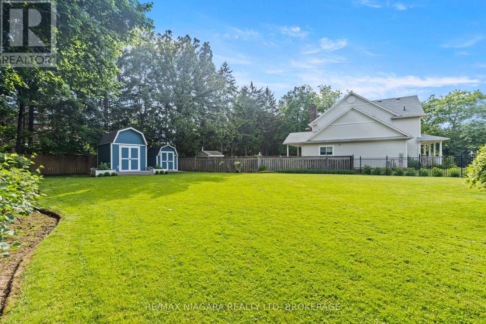5 Loyalist Court, Niagara-On-The-Lake (101 - Town), Ontario  L0S 1J0 - Photo 40 - X12061401