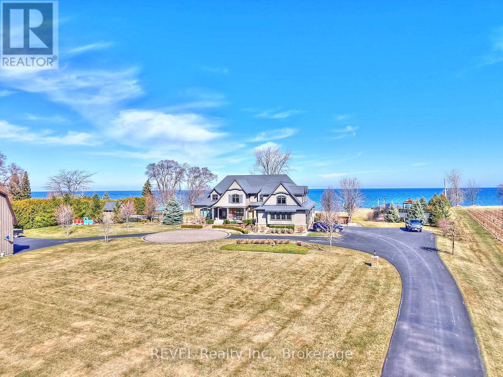 1234 Lakeshore Road N, Niagara-On-The-Lake (102 - Lakeshore), Ontario  L0S 1J0 - Photo 2 - X12061419