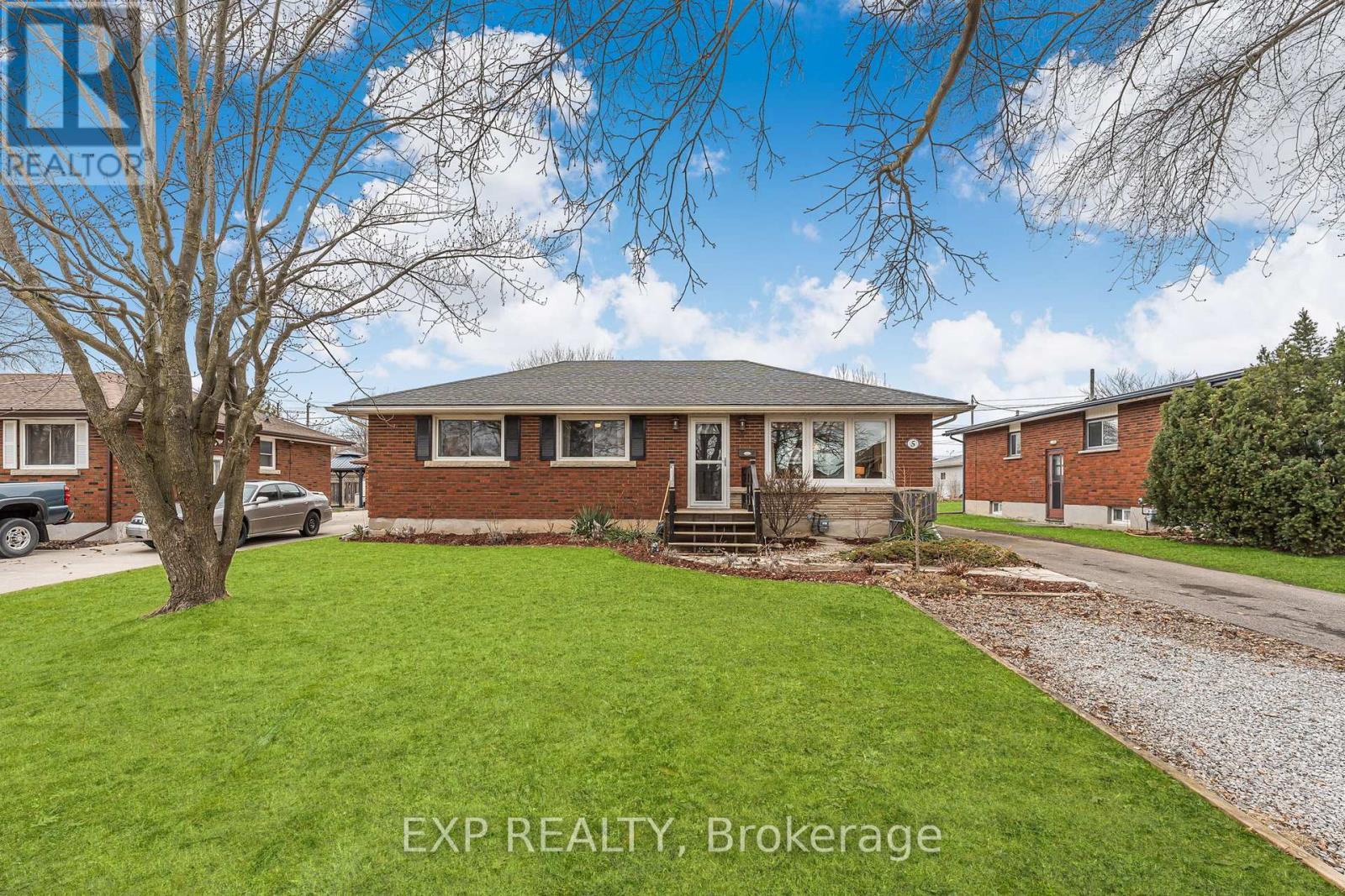 5 TAMARACK STREET, welland (prince charles), Ontario