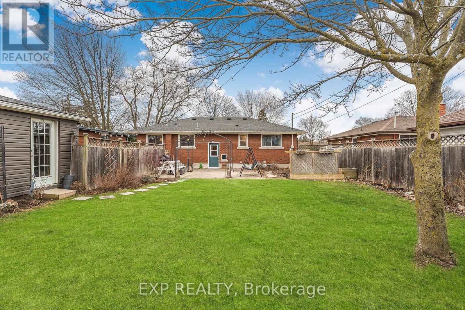 5 Tamarack Street, Welland (Prince Charles), Ontario  L3C 4X6 - Photo 35 - X12063069