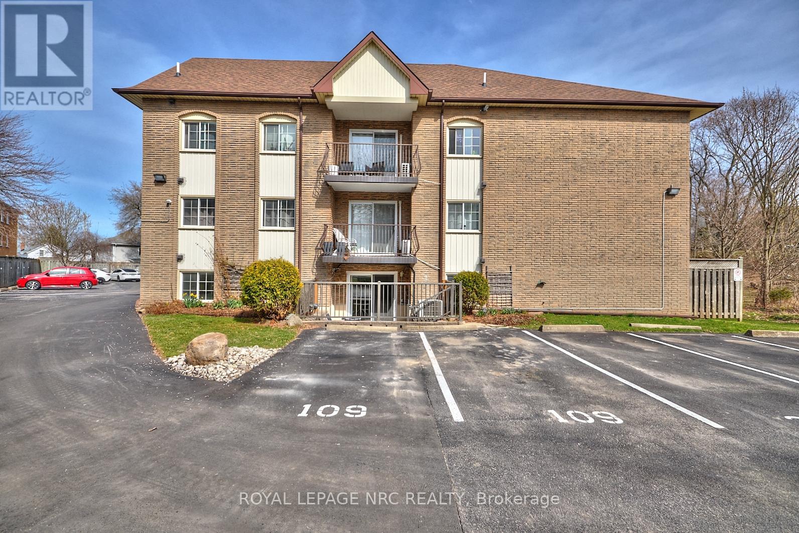 109 - 20 JOHN STREET, grimsby (542 - grimsby east), Ontario