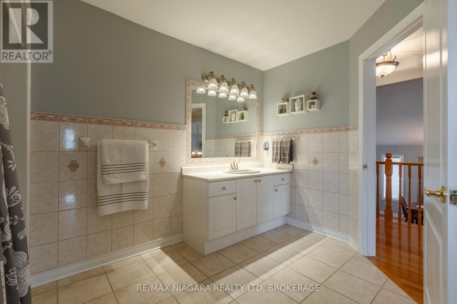15 Lea Crescent, Welland (769 - Prince Charles), Ontario  L3C 7J6 - Photo 16 - X12072689
