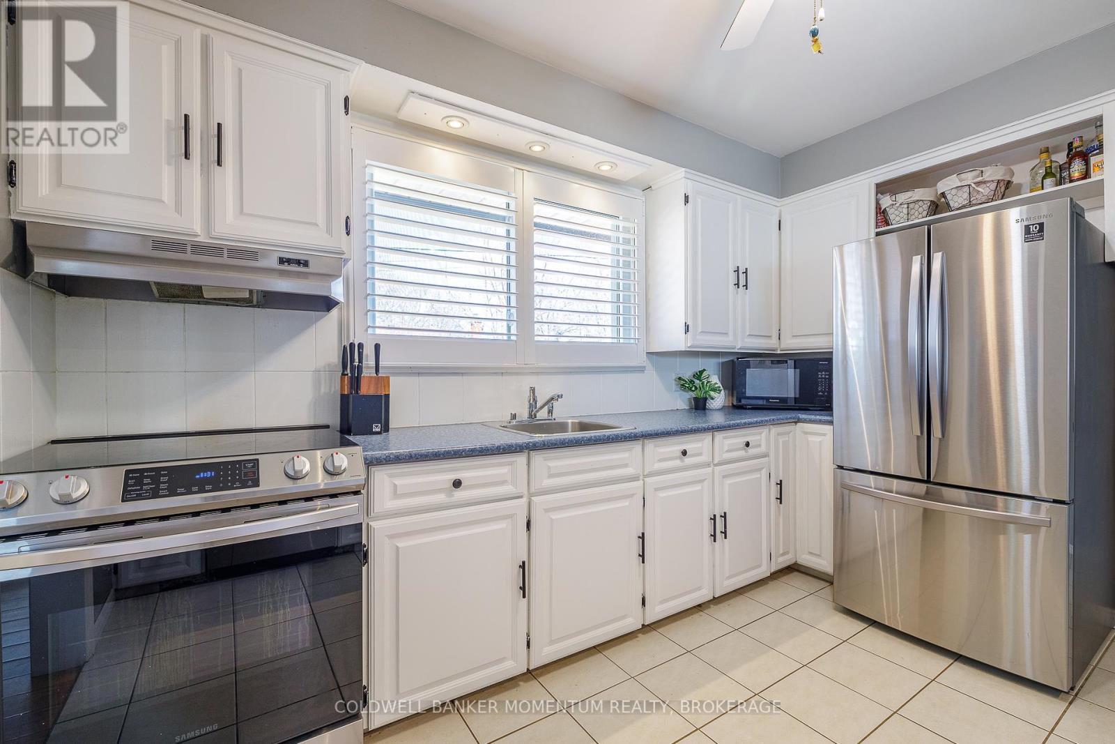 9 Bessborough Drive, St. Catharines (Bunting/linwell), Ontario  L2M 3G3 - Photo 13 - X12073785