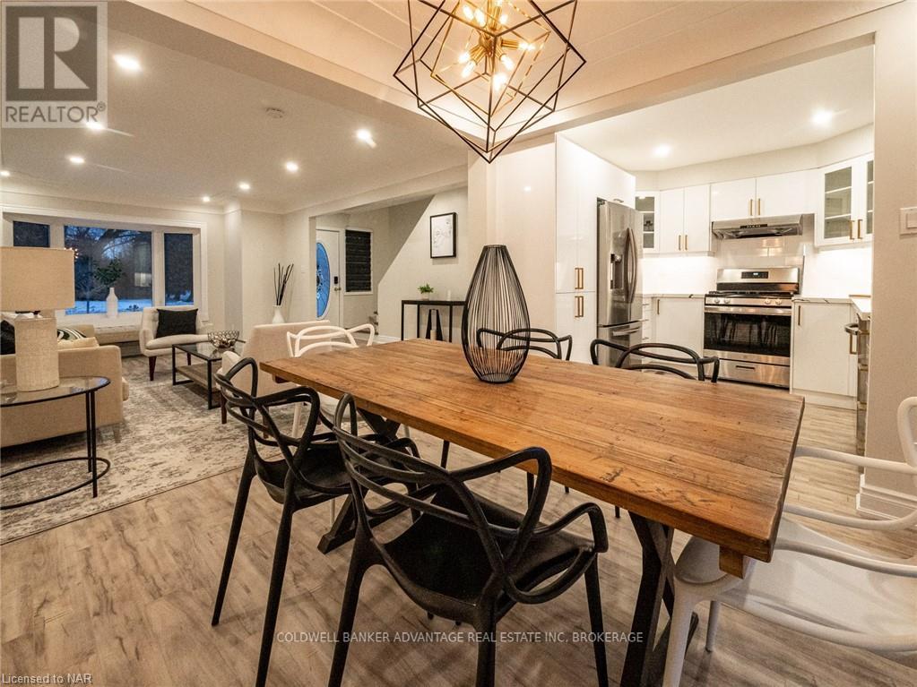 Upper Unit - 181 Thorold Road, Welland (769 - Prince Charles), Ontario  L3C 3V8 - Photo 4 - X12074055
