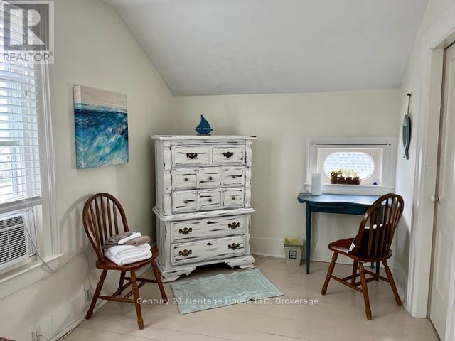 62 West Street, Port Colborne (878 - Sugarloaf), Ontario  L3K 4C8 - Photo 15 - X12074316