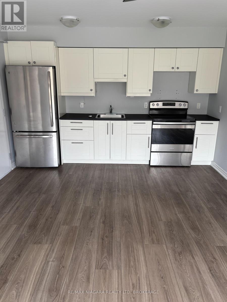 4 - 2622 Stevensville Road W, Fort Erie (328 - Stevensville), Ontario  L0S 1S0 - Photo 4 - X12077730