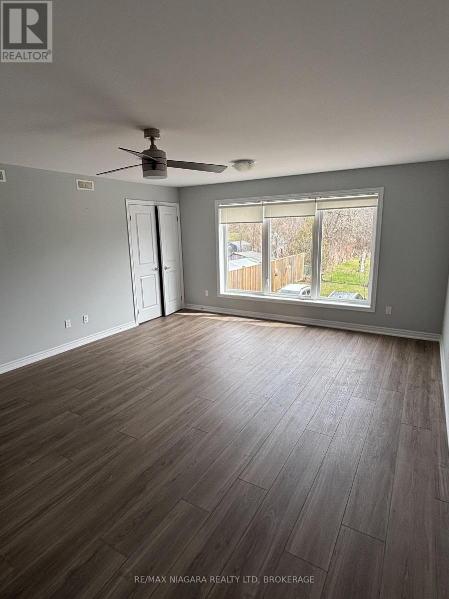 4 - 2622 Stevensville Road W, Fort Erie (328 - Stevensville), Ontario  L0S 1S0 - Photo 5 - X12077730