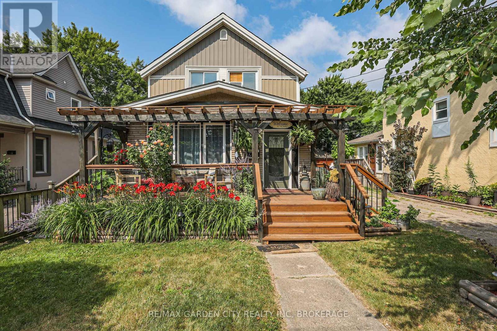 543 KING STREET, welland (773 - lincoln/crowland), Ontario