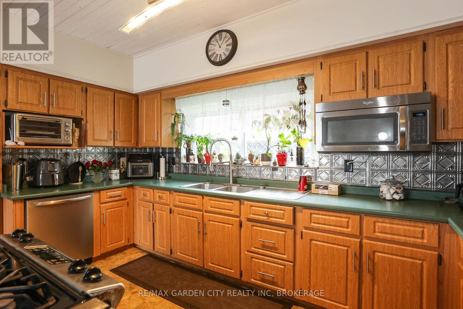 543 King Street, Welland (773 - Lincoln/crowland), Ontario  L3B 3K9 - Photo 13 - X12077900