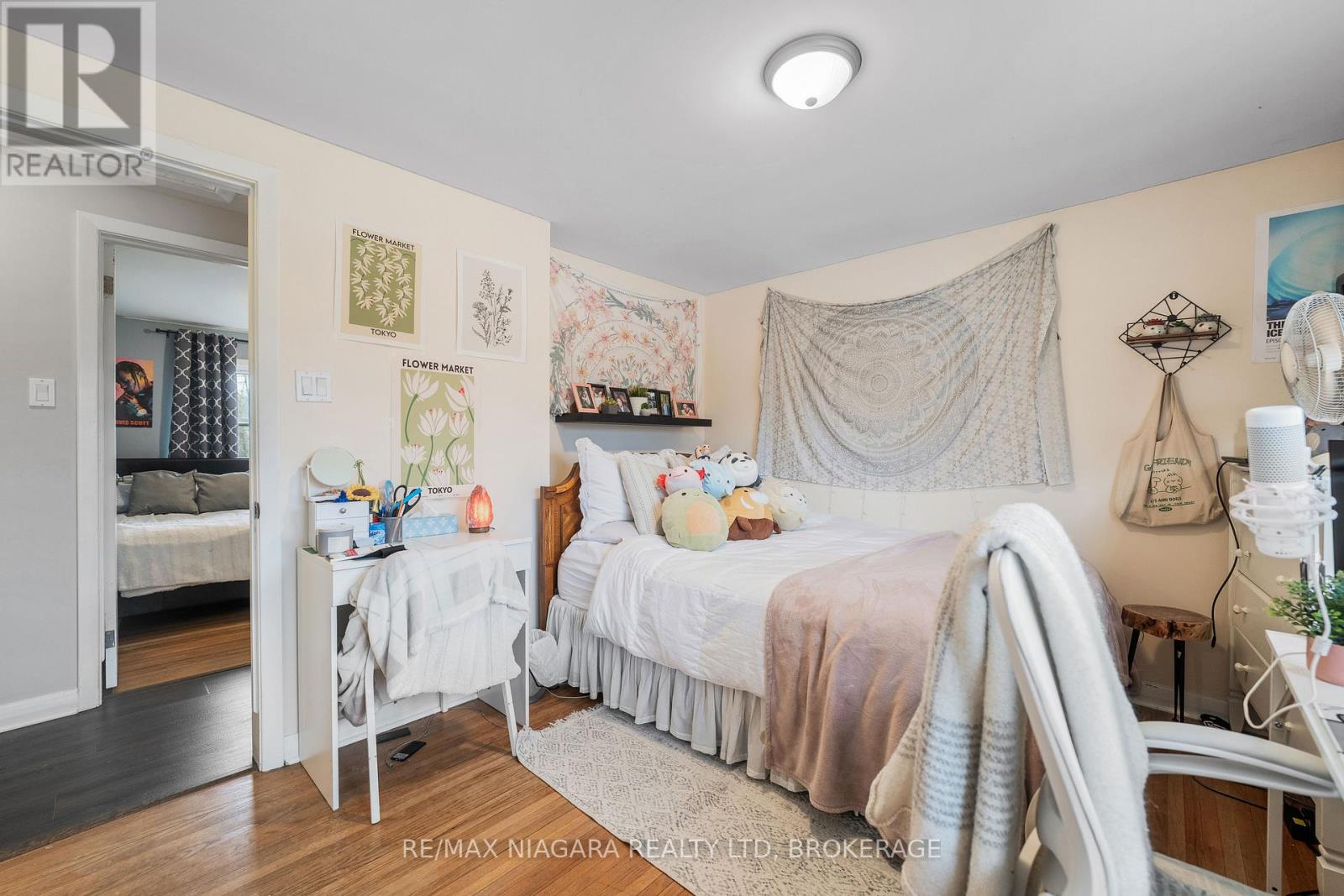 10 Shepherds Circle, St. Catharines (461 - Glendale/glenridge), Ontario  L2T 2C9 - Photo 35 - X12077952