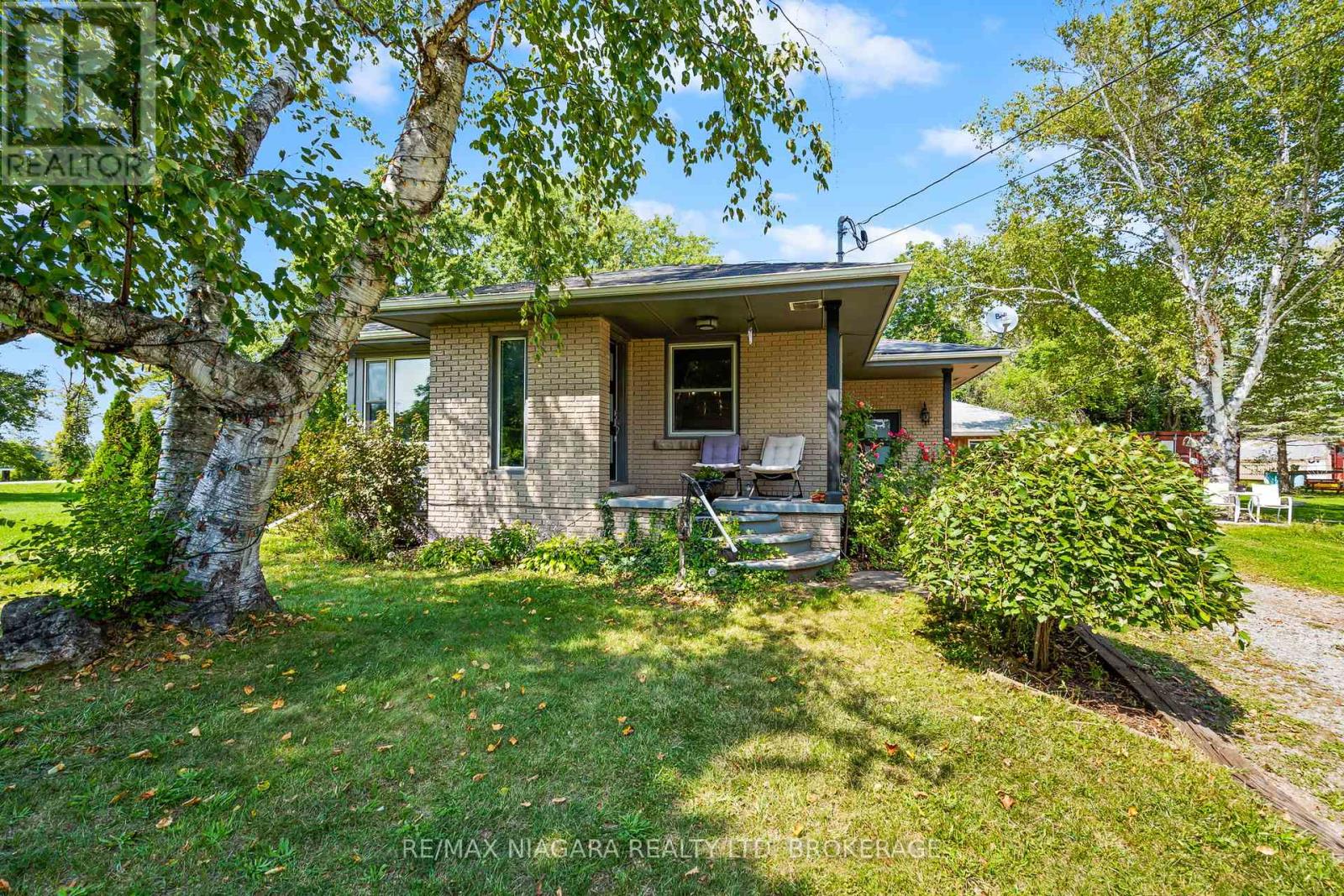 908 Netherby Road, Welland (765 - Cooks Mills), Ontario  L3B 5N7 - Photo 2 - X12078581