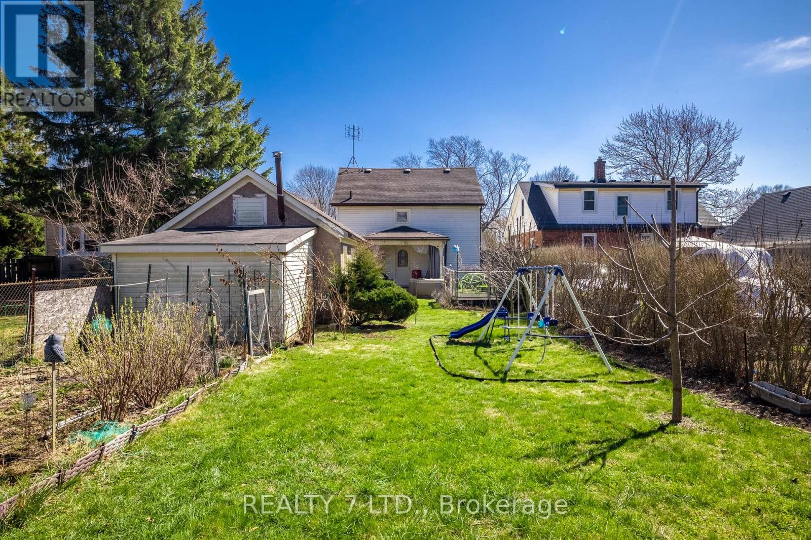 5917 Symmes Street, Niagara Falls (Dorchester), Ontario  L2G 2G4 - Photo 24 - X12081143
