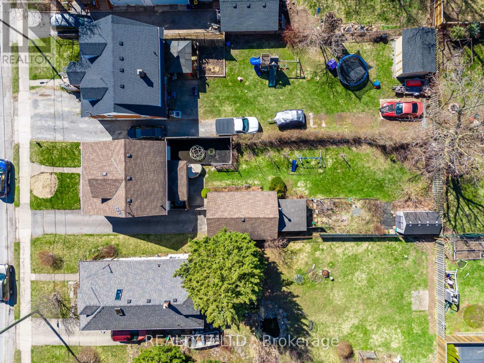 5917 Symmes Street, Niagara Falls (Dorchester), Ontario  L2G 2G4 - Photo 28 - X12081143
