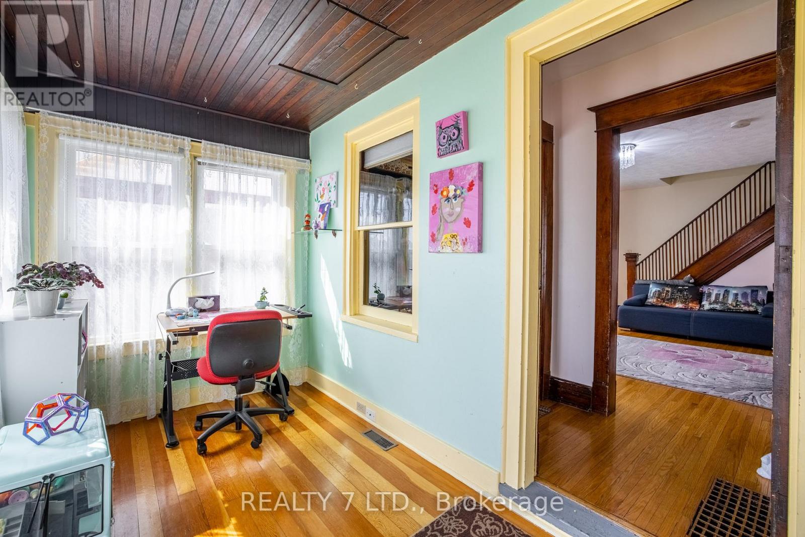 5917 Symmes Street, Niagara Falls (Dorchester), Ontario  L2G 2G4 - Photo 5 - X12081143