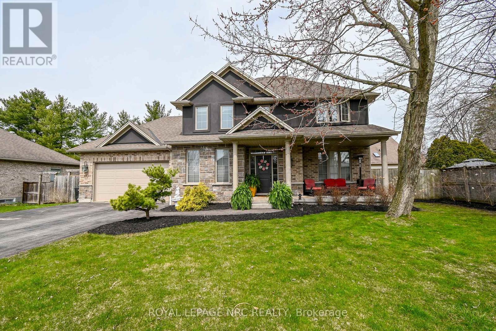 5 Martha Court, Pelham (Fenwick), Ontario  L0S 1C0 - Photo 2 - X12086243