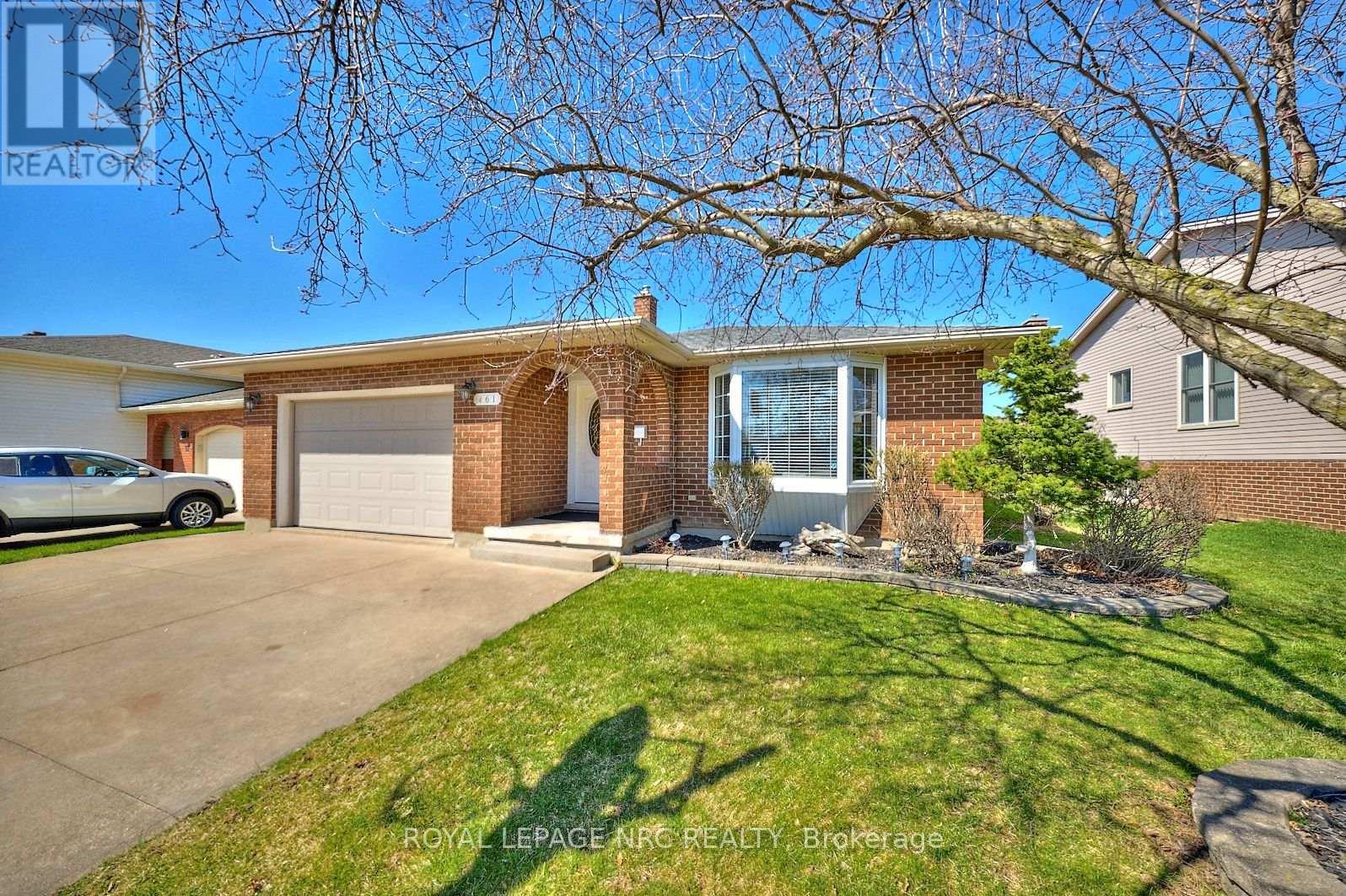 61 MCDONAGH CRESCENT, thorold (confederation heights), Ontario