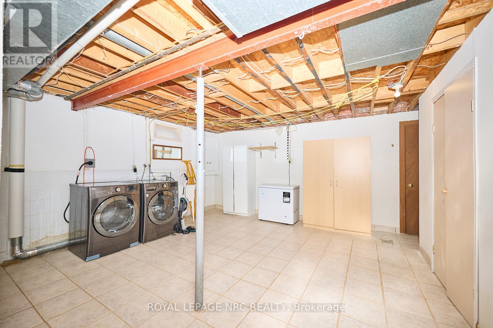 61 Mcdonagh Crescent, Thorold (Confederation Heights), Ontario  L2V 4S4 - Photo 27 - X12092351