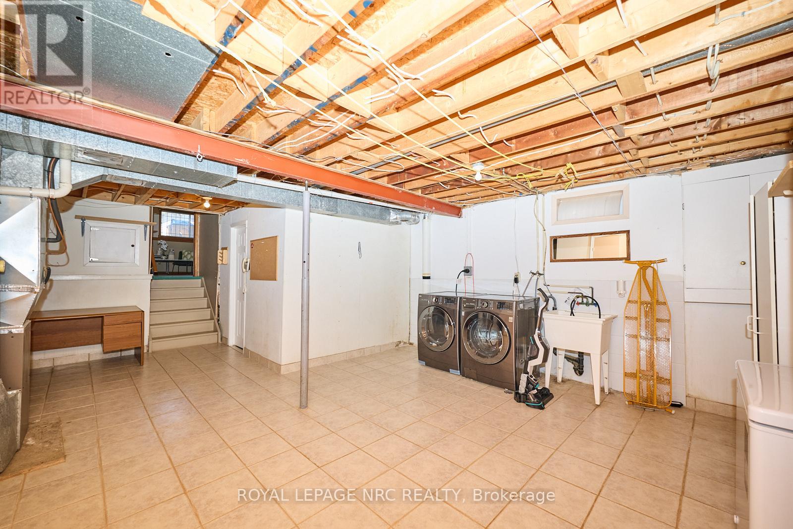 61 Mcdonagh Crescent, Thorold (Confederation Heights), Ontario  L2V 4S4 - Photo 28 - X12092351