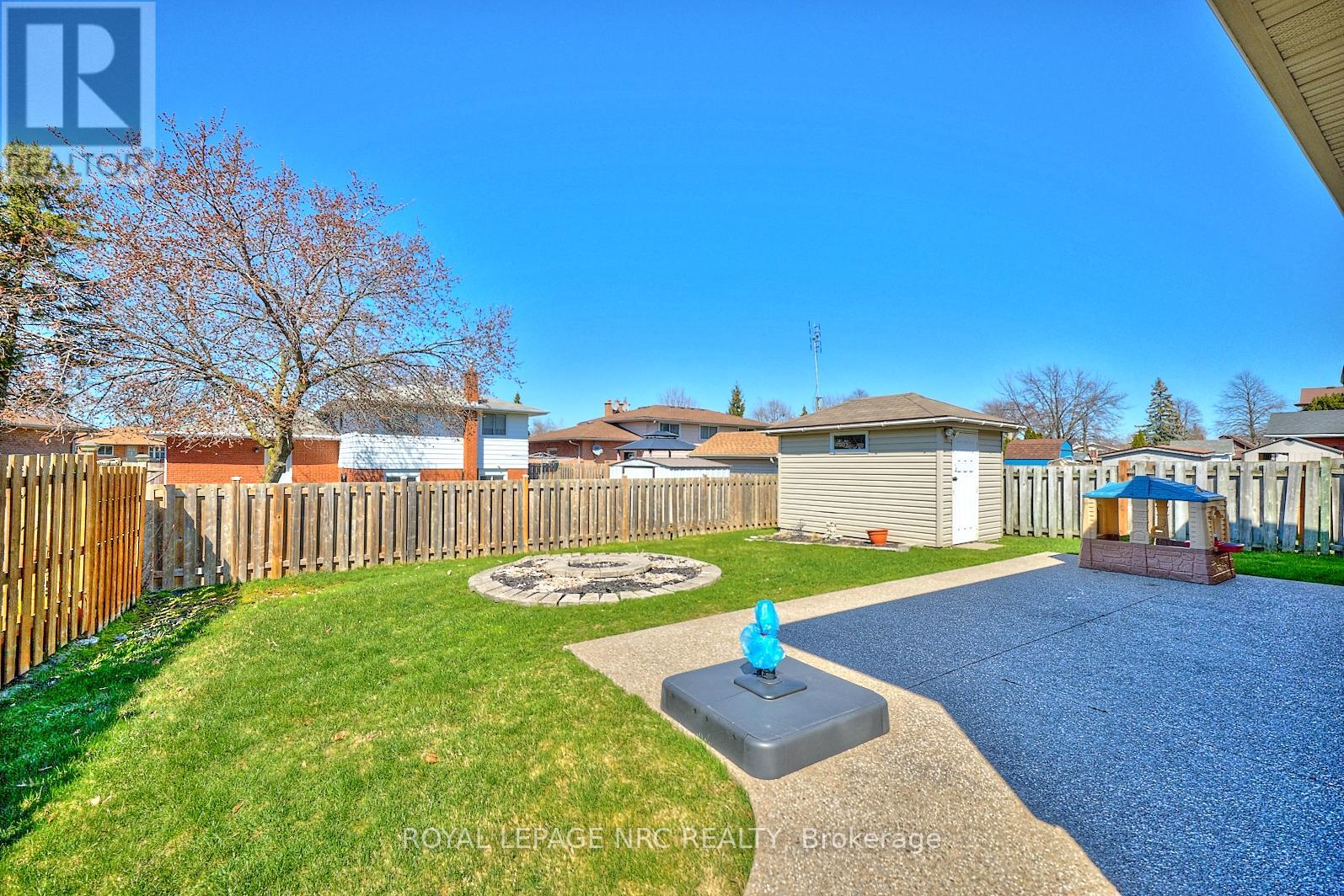 61 Mcdonagh Crescent, Thorold (Confederation Heights), Ontario  L2V 4S4 - Photo 33 - X12092351