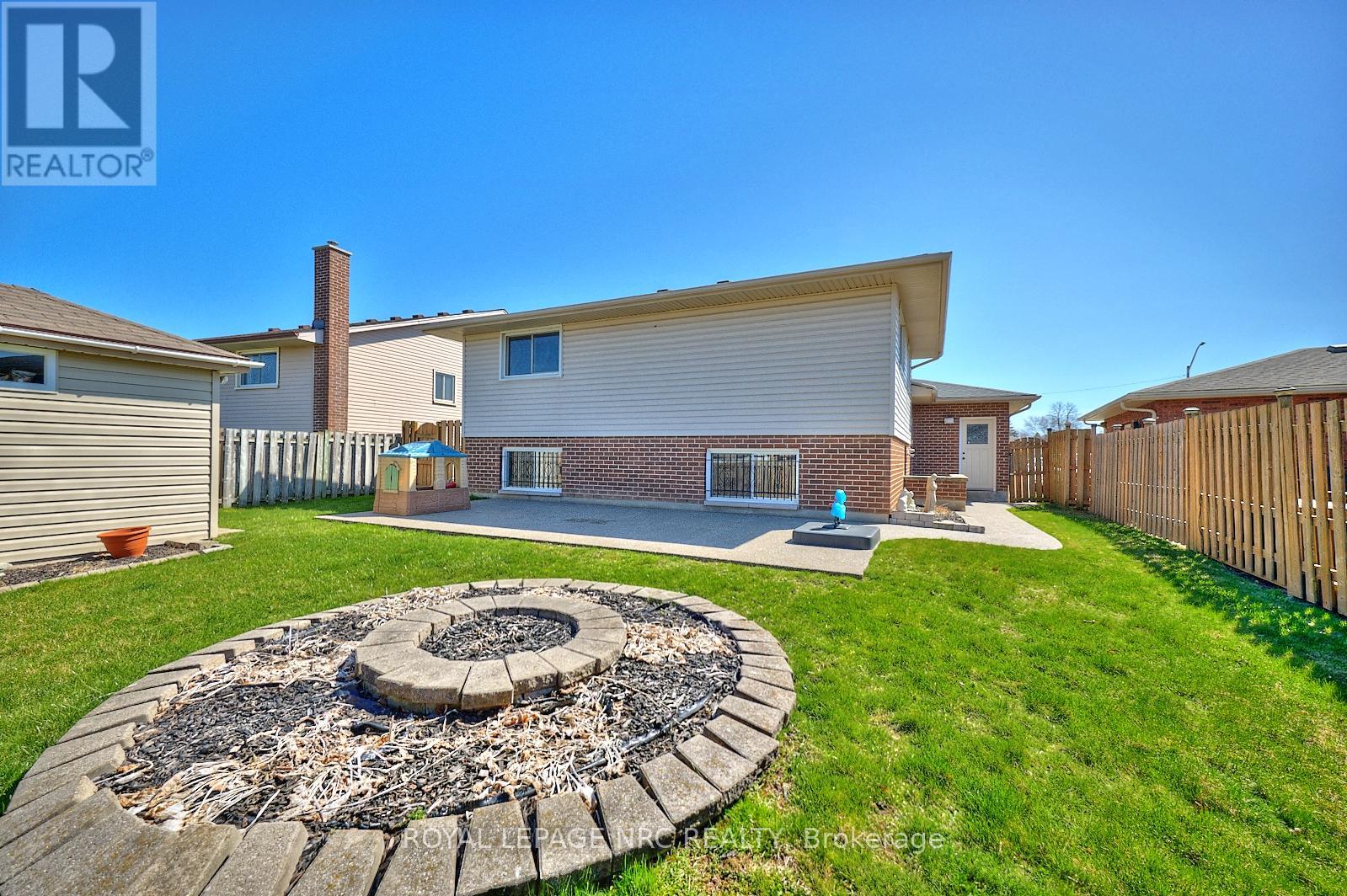 61 Mcdonagh Crescent, Thorold (Confederation Heights), Ontario  L2V 4S4 - Photo 36 - X12092351