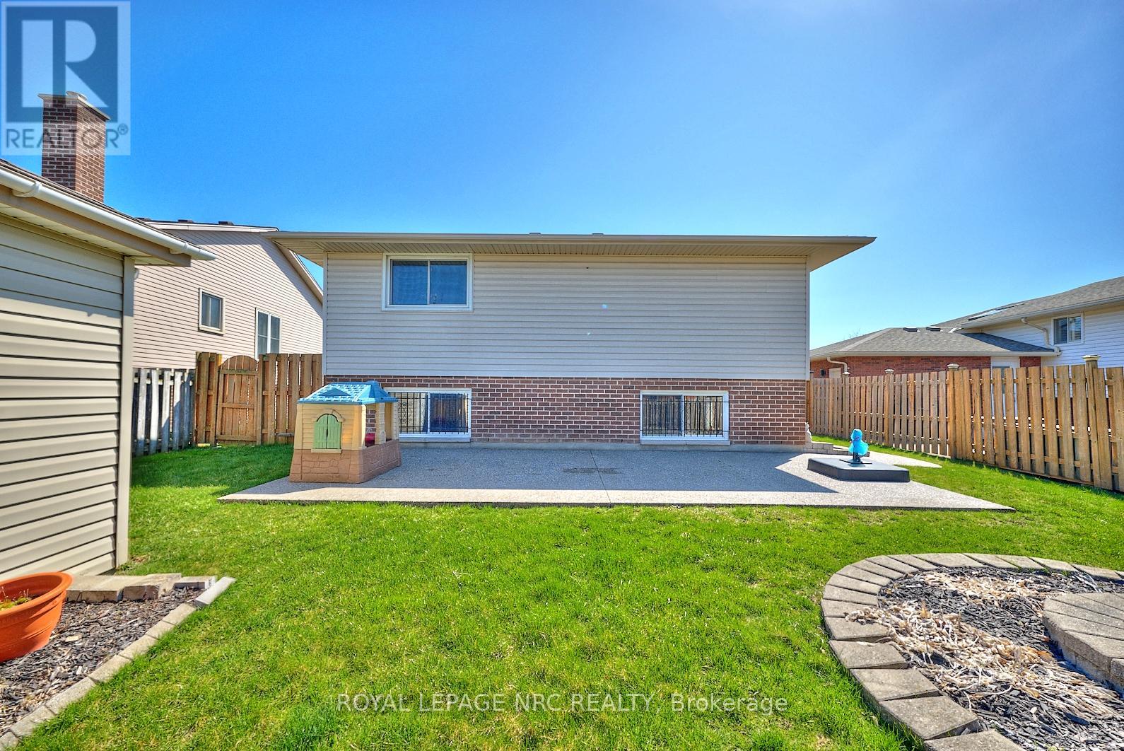 61 Mcdonagh Crescent, Thorold (Confederation Heights), Ontario  L2V 4S4 - Photo 37 - X12092351