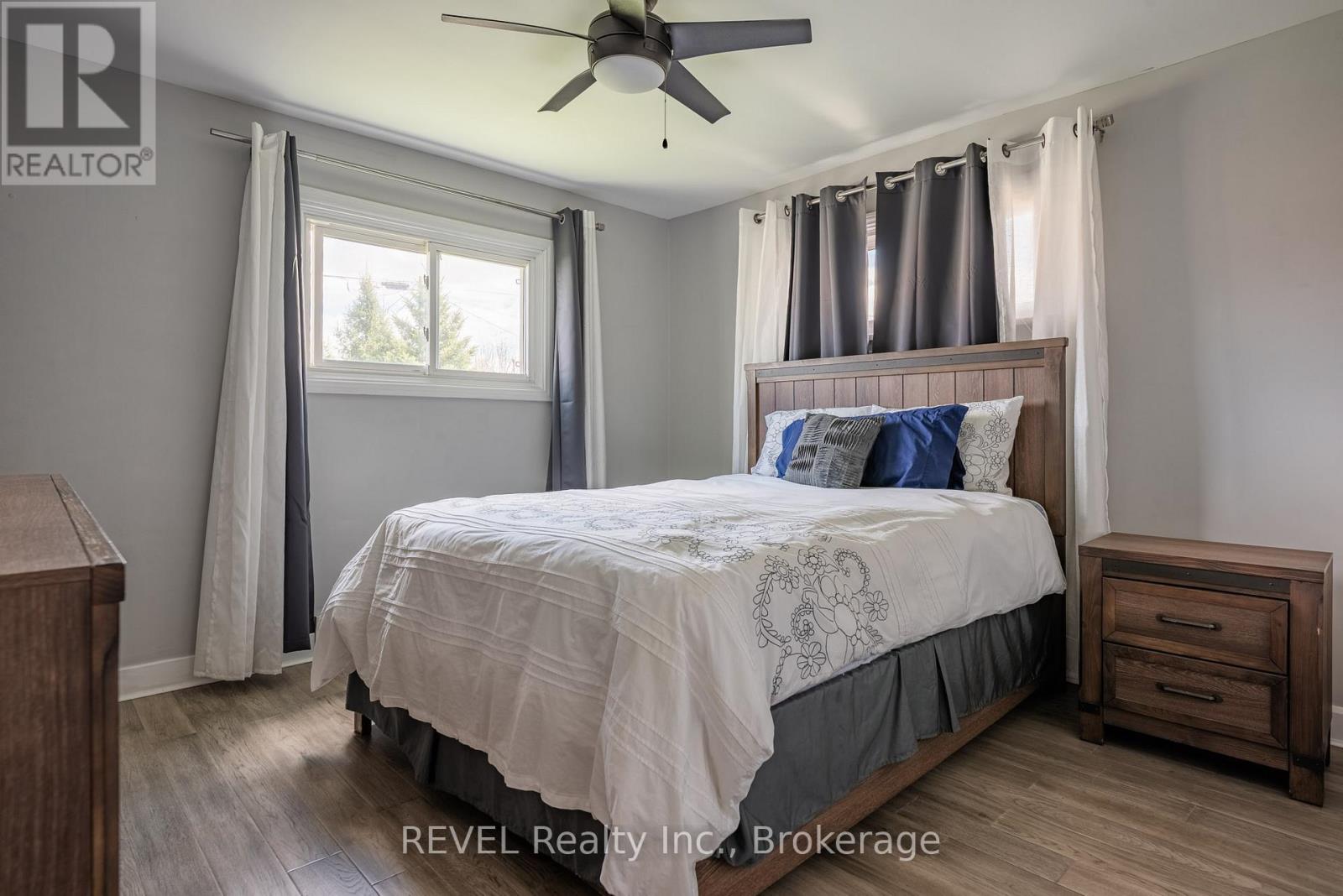 20 Whyte Avenue N, Thorold (Thorold Downtown), Ontario  L2V 2T3 - Photo 12 - X12101041