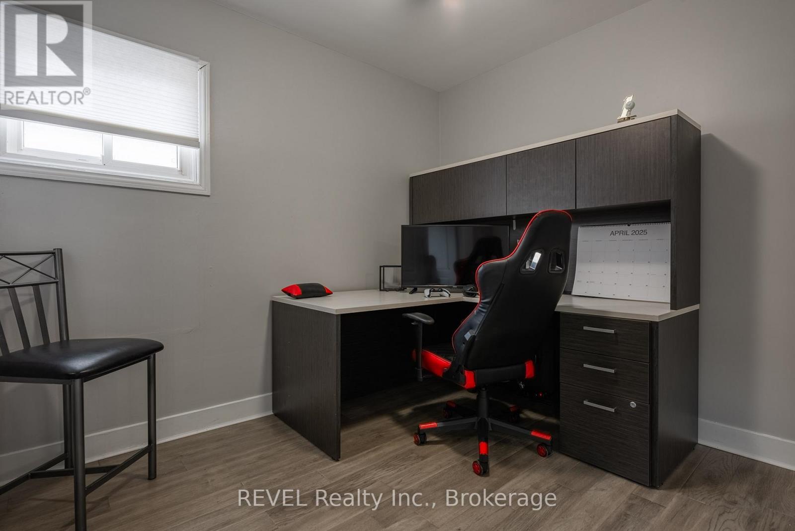 20 Whyte Avenue N, Thorold (Thorold Downtown), Ontario  L2V 2T3 - Photo 15 - X12101041