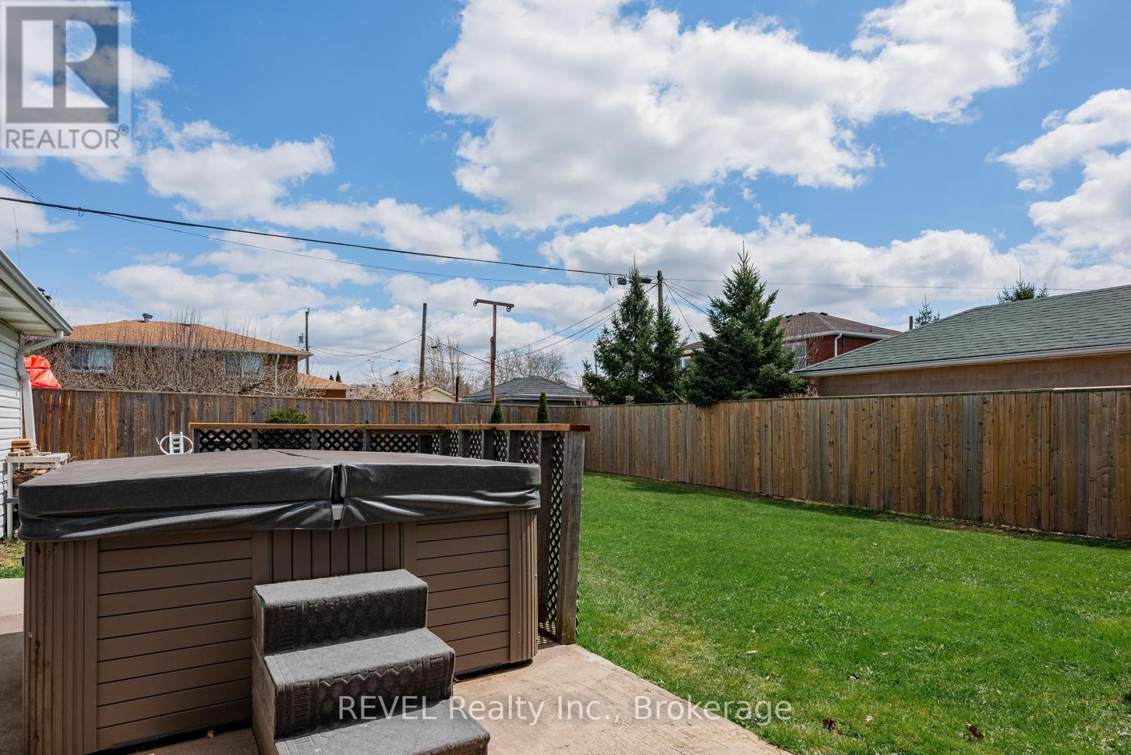 20 Whyte Avenue N, Thorold (Thorold Downtown), Ontario  L2V 2T3 - Photo 24 - X12101041