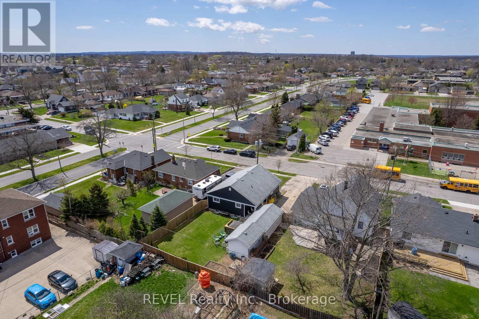 20 Whyte Avenue N, Thorold (Thorold Downtown), Ontario  L2V 2T3 - Photo 29 - X12101041