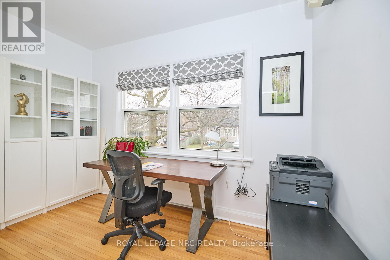 157 South Drive S, St. Catharines (Old Glenridge), Ontario  L2R 4W3 - Photo 17 - X12101088