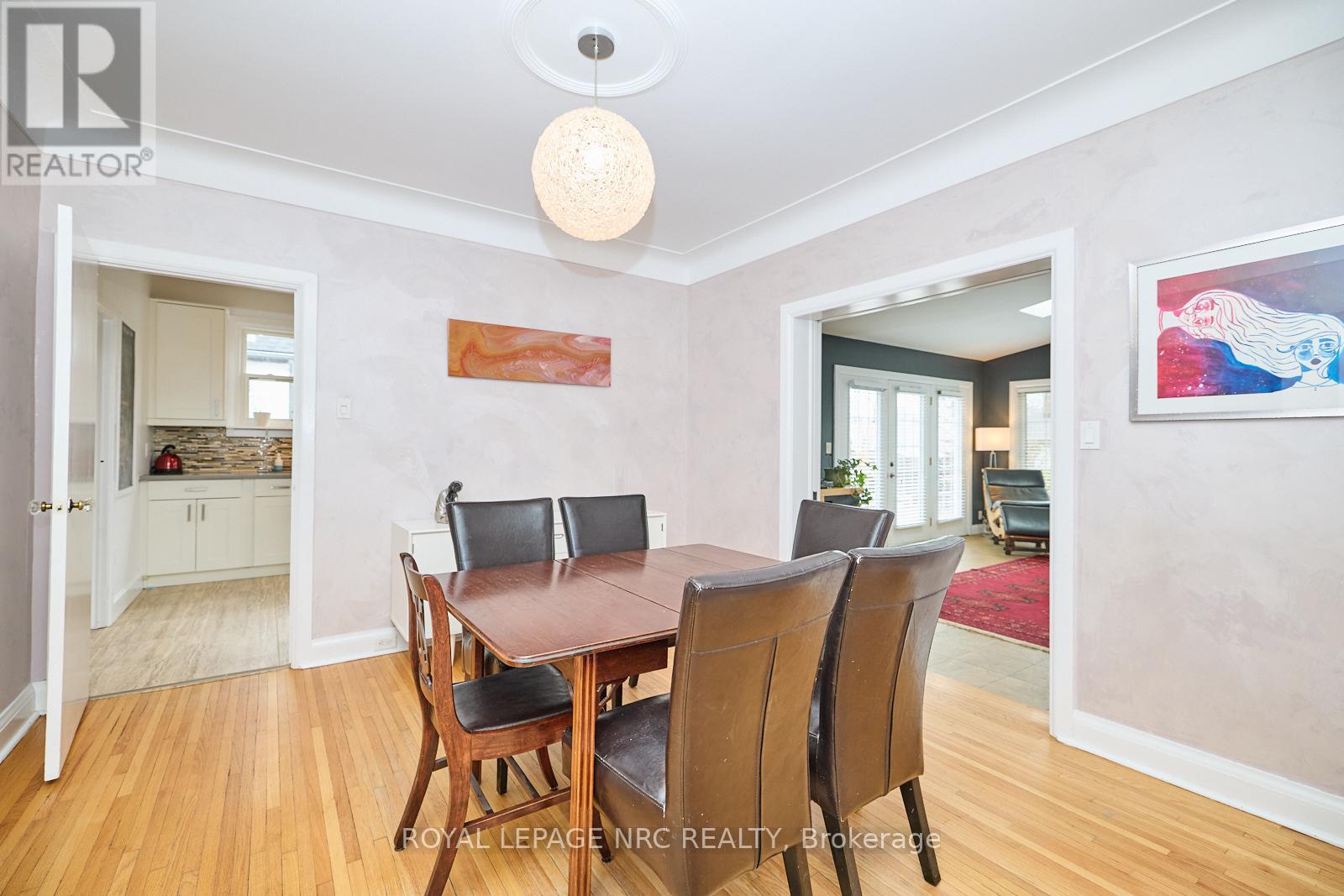 157 South Drive S, St. Catharines (Old Glenridge), Ontario  L2R 4W3 - Photo 19 - X12101088