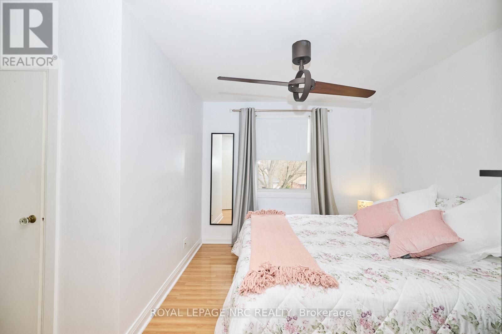 157 South Drive S, St. Catharines (Old Glenridge), Ontario  L2R 4W3 - Photo 34 - X12101088