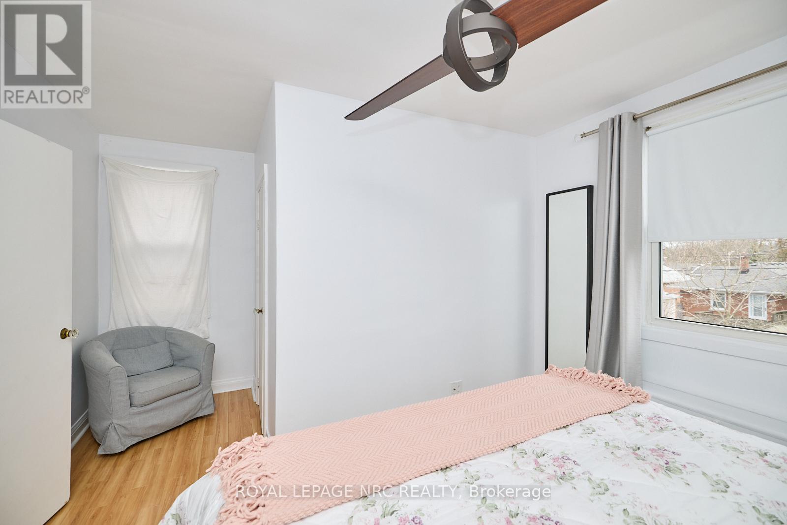 157 South Drive S, St. Catharines (Old Glenridge), Ontario  L2R 4W3 - Photo 35 - X12101088