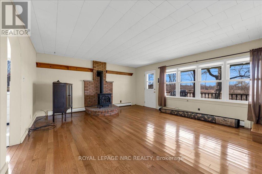 2503 Dominion Road, Fort Erie (Ridgeway), Ontario  L0S 1N0 - Photo 12 - X12102774