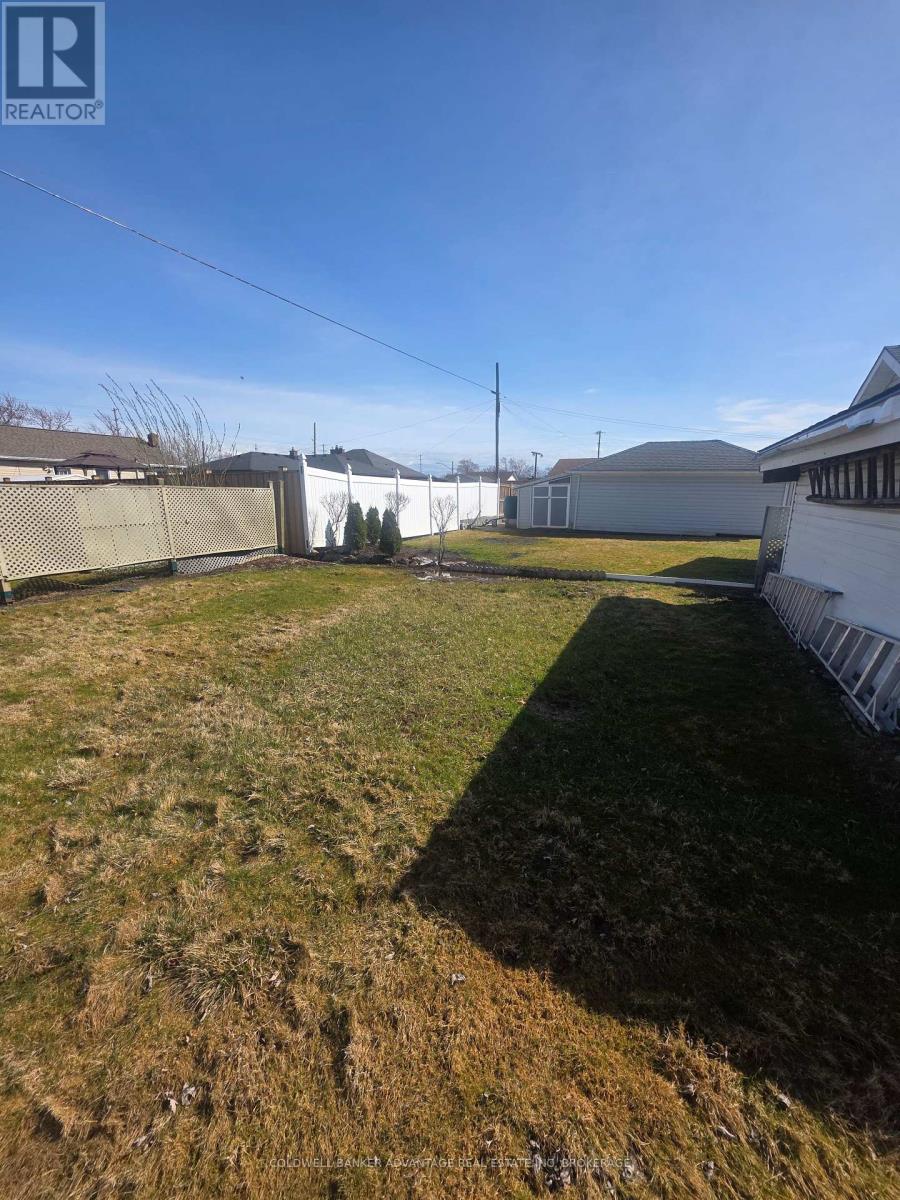 68 Cameron Avenue W, Welland (Lincoln/crowland), Ontario  L3B 1K2 - Photo 19 - X12102860