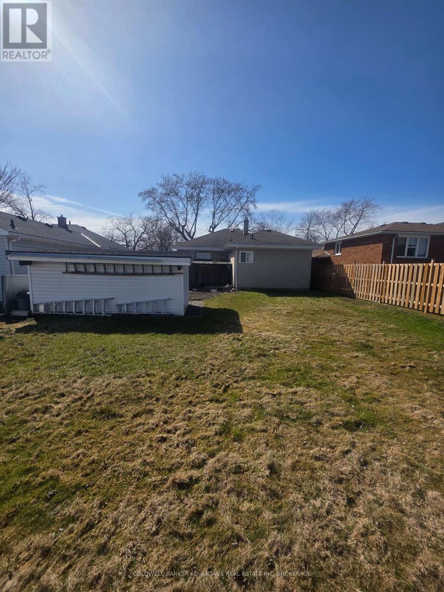 68 Cameron Avenue W, Welland (Lincoln/crowland), Ontario  L3B 1K2 - Photo 21 - X12102860