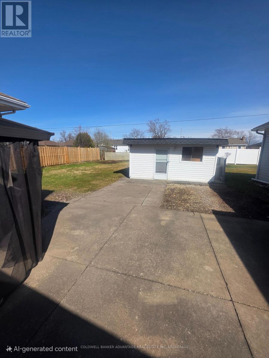 68 Cameron Avenue W, Welland (Lincoln/crowland), Ontario  L3B 1K2 - Photo 23 - X12102860