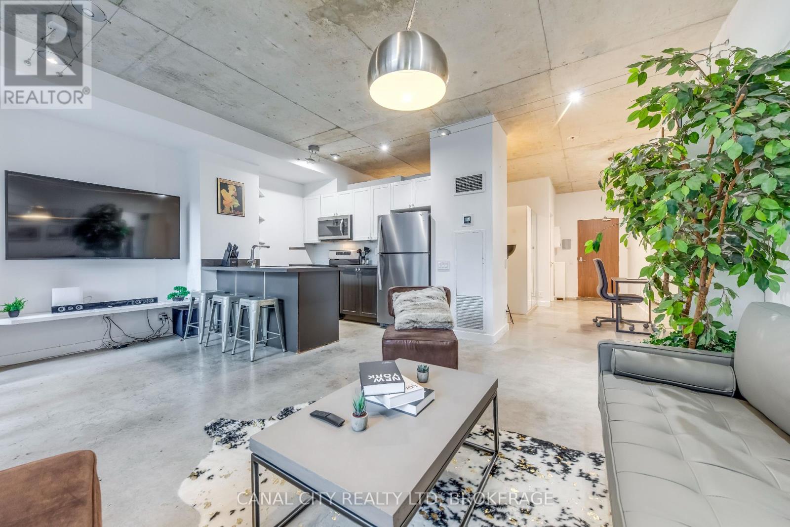 201 - 36 Charlotte Street W, Toronto (Waterfront Communities), Ontario  M5V 3P7 - Photo 13 - C12102910