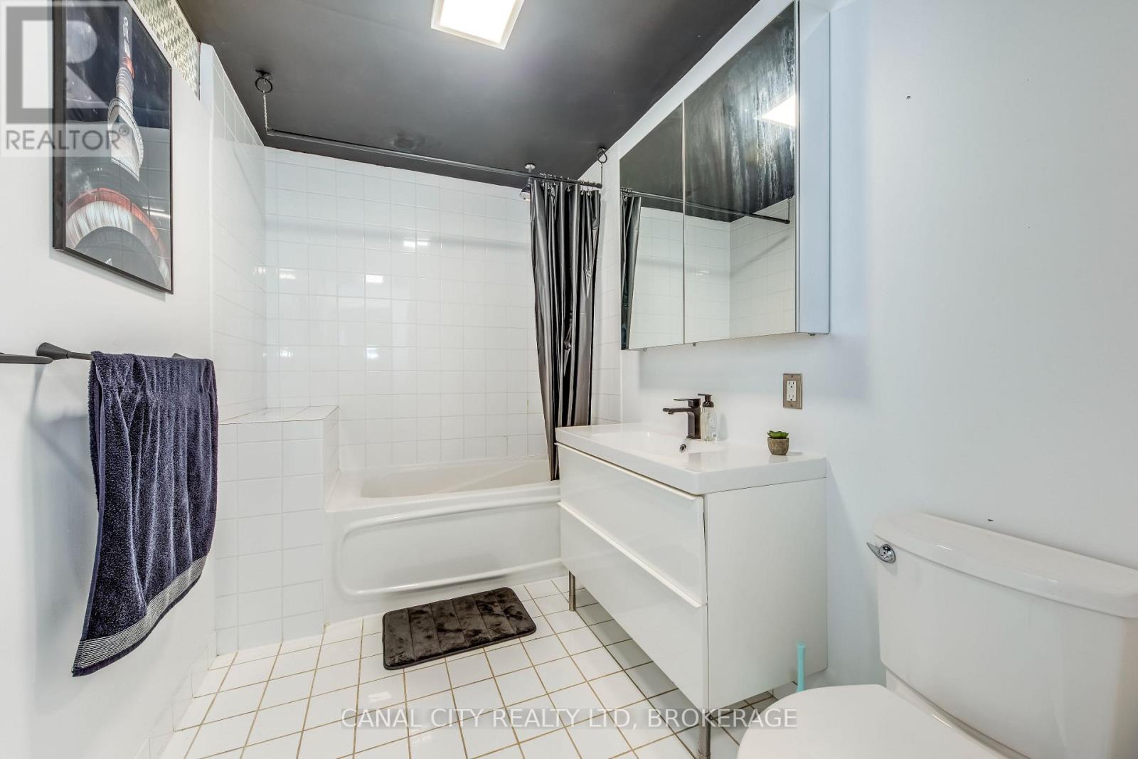 201 - 36 Charlotte Street W, Toronto (Waterfront Communities), Ontario  M5V 3P7 - Photo 27 - C12102910