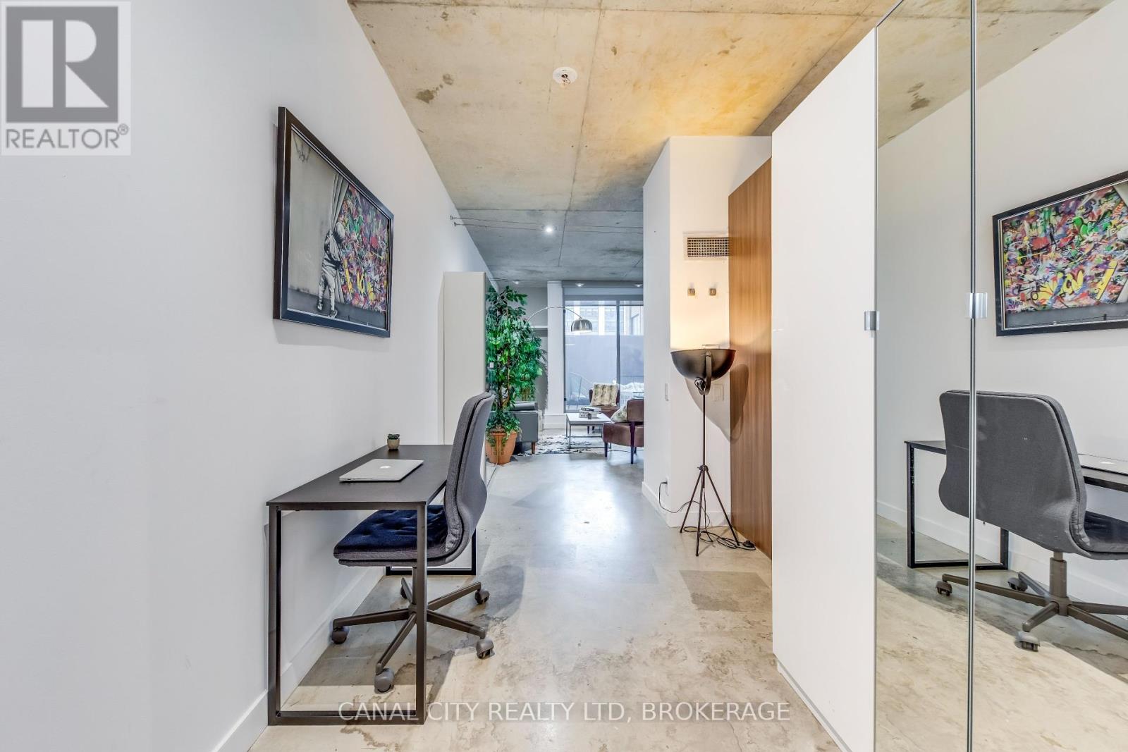 201 - 36 Charlotte Street W, Toronto (Waterfront Communities), Ontario  M5V 3P7 - Photo 3 - C12102910