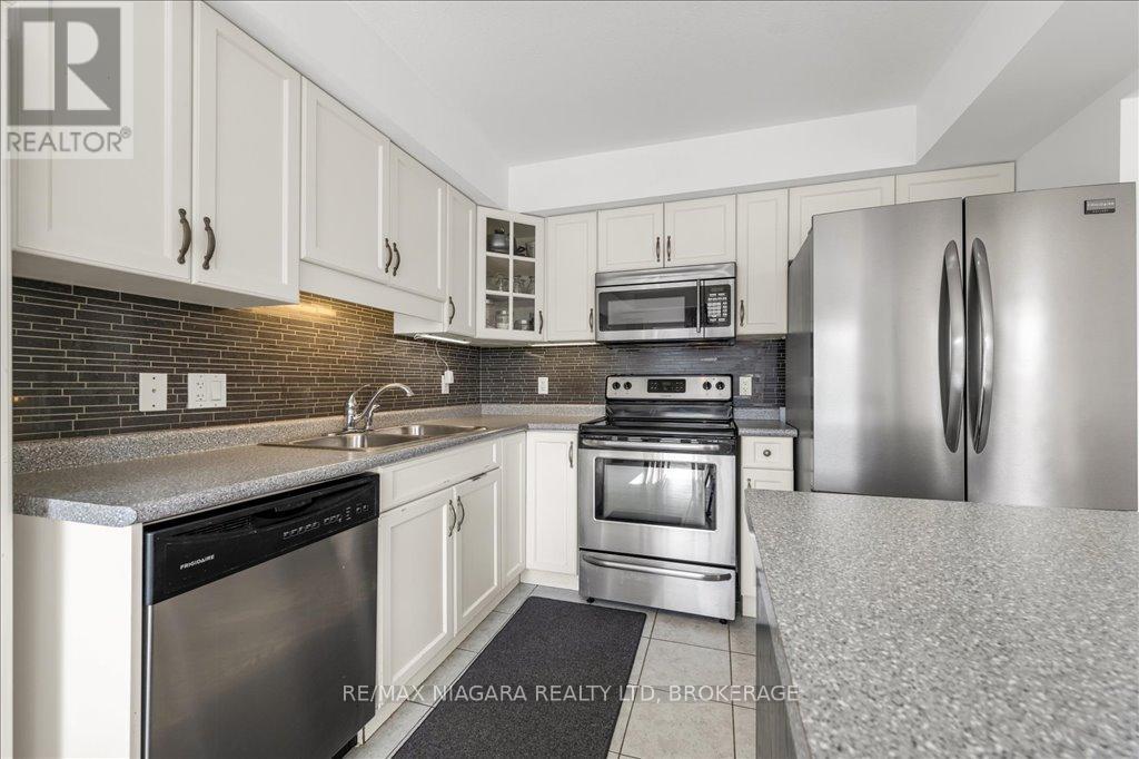 187 Cardinal Crescent, Welland (Coyle Creek), Ontario  L3C 0B7 - Photo 11 - X12102971
