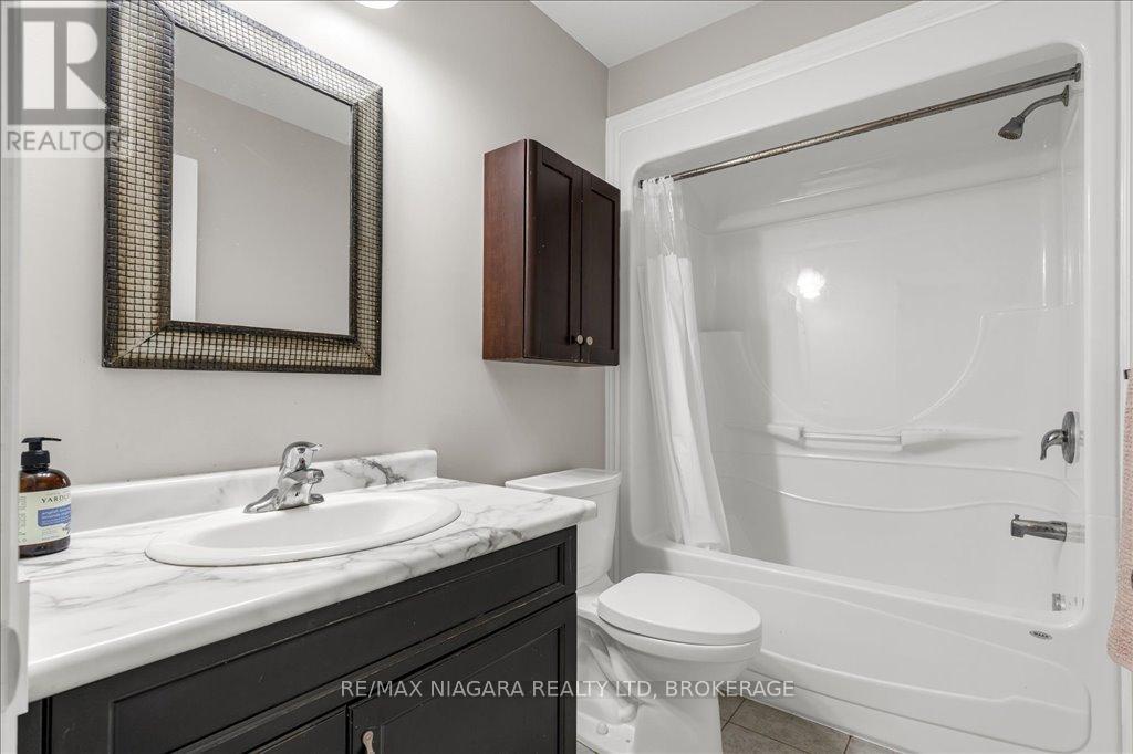 187 Cardinal Crescent, Welland (Coyle Creek), Ontario  L3C 0B7 - Photo 22 - X12102971
