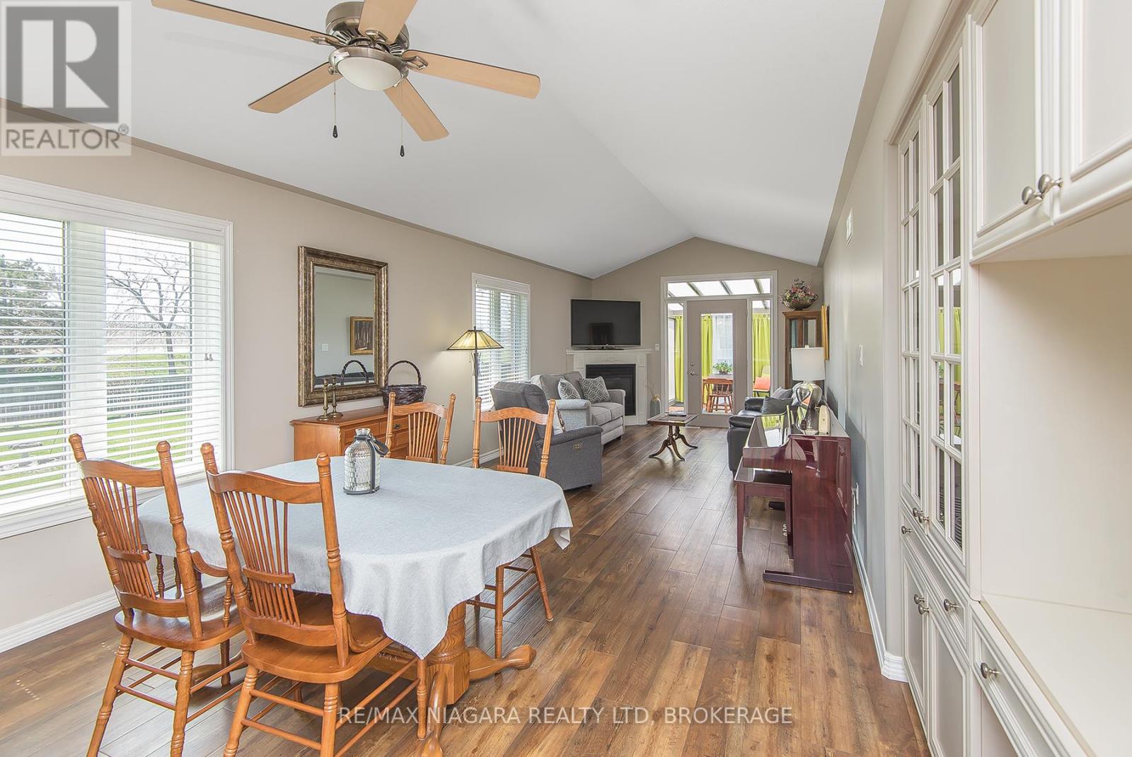 67 Bridgewater Court, Welland (N. Welland), Ontario  L3C 7M6 - Photo 19 - X12103375