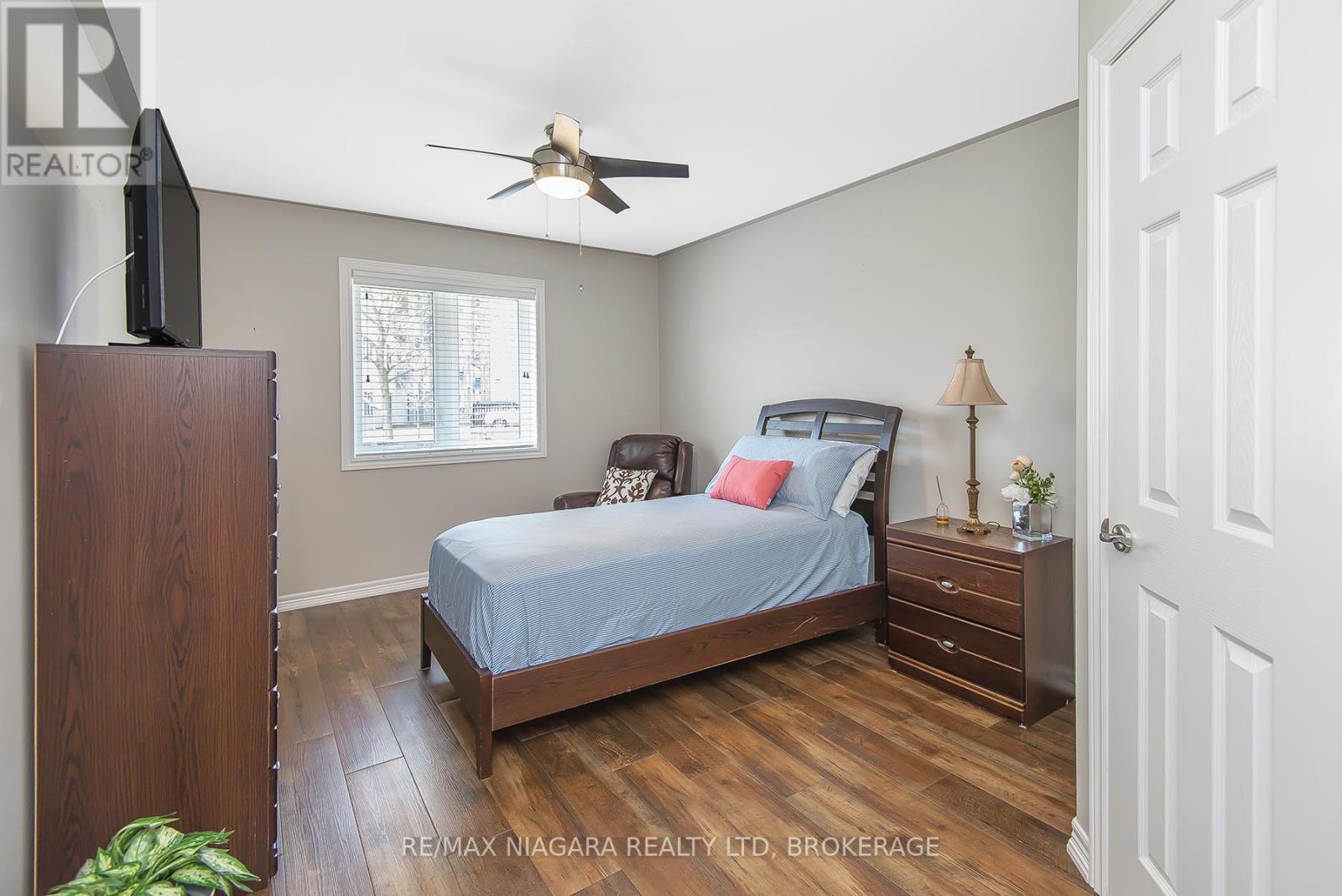 67 Bridgewater Court, Welland (N. Welland), Ontario  L3C 7M6 - Photo 25 - X12103375