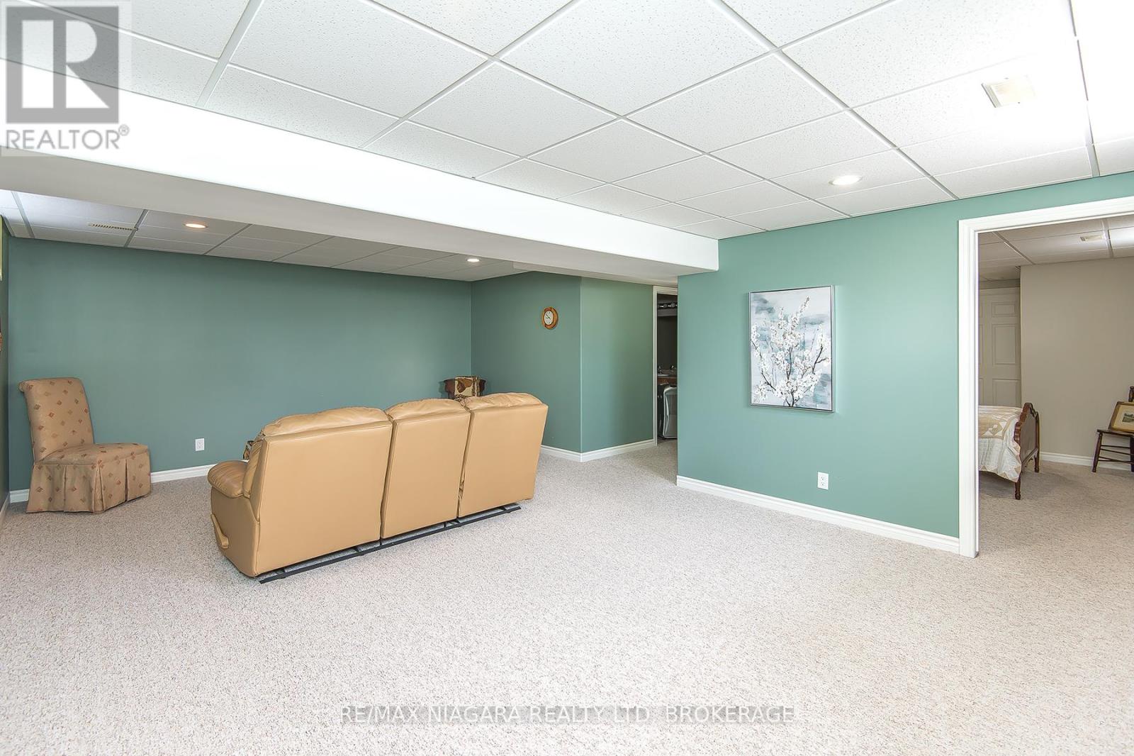67 Bridgewater Court, Welland (N. Welland), Ontario  L3C 7M6 - Photo 32 - X12103375